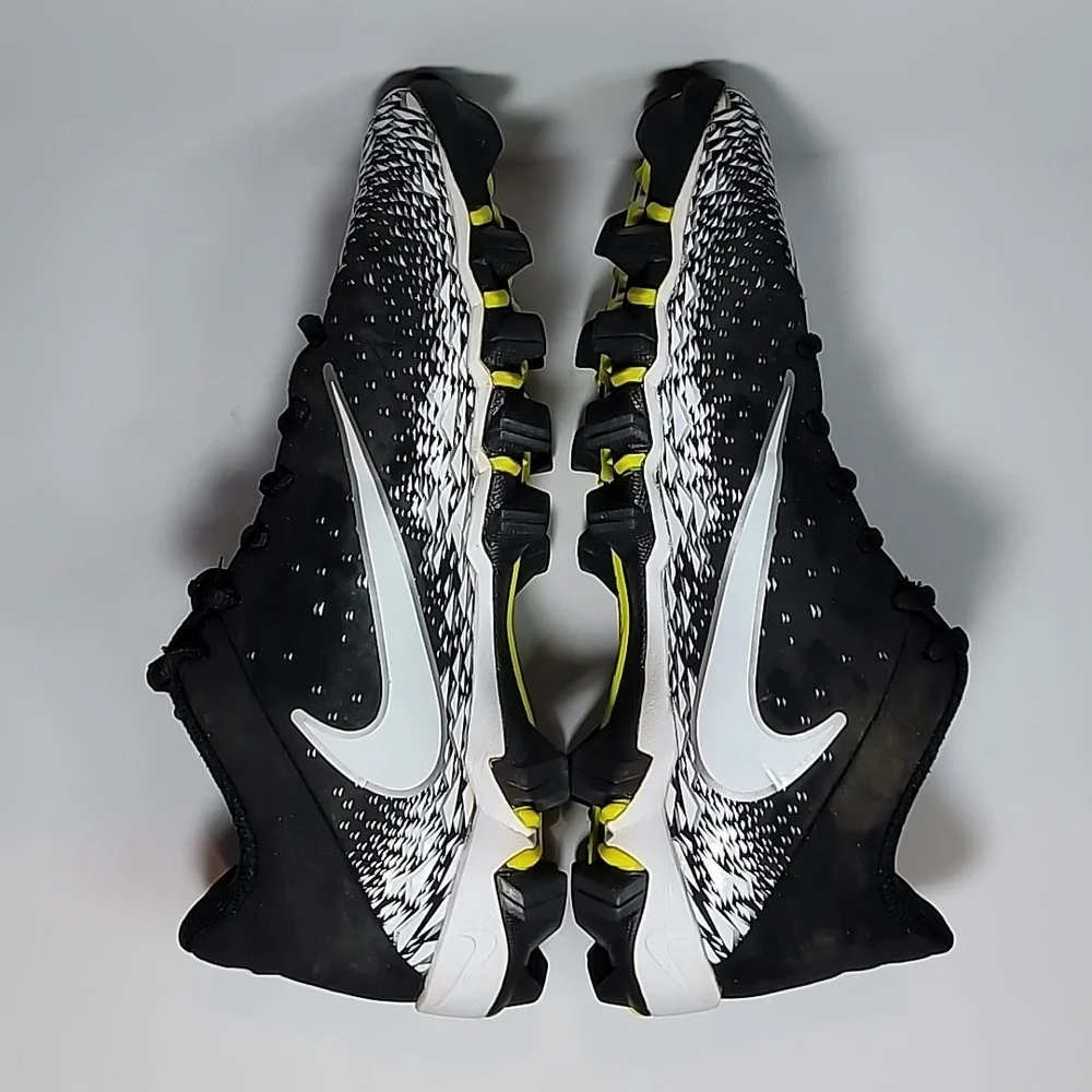 Nike Vapor Shark2 Fastflex mens 7 low top football cleats athletic black white